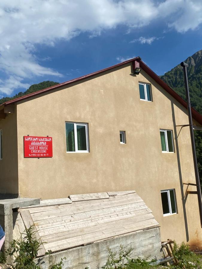 Guest House Caucasioni Adishi Exteriör bild